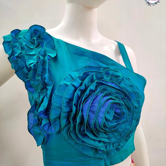 Multicolored skirt with Floral Pattern Top - Picture 6 of 6